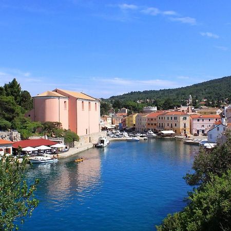 Apartments With A Parking Space Veli Losinj, Losinj - 8029 Exterior photo