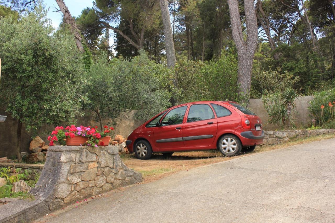 Apartments With A Parking Space Veli Losinj, Losinj - 8029 Exterior photo